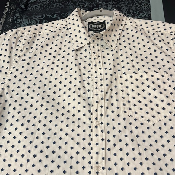 Gibson White Shirt with Navy Patterns, very nice short sleeve, size XL - Picture 8 of 8